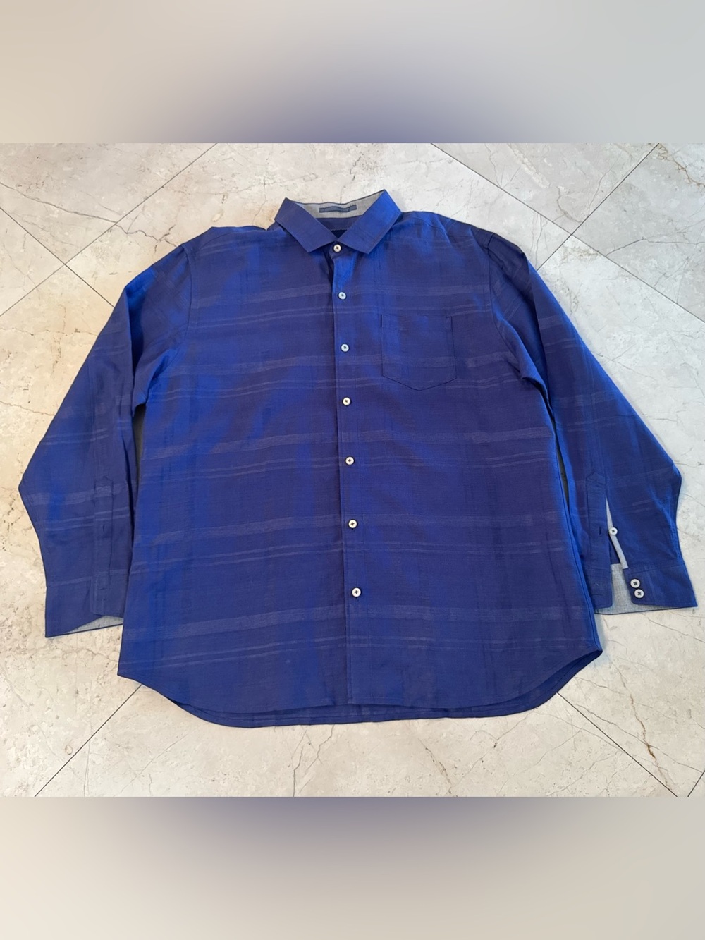 Tommy Bahama Men's navy linen/cotton shirt XL. BB22 - Picture 3 of 6